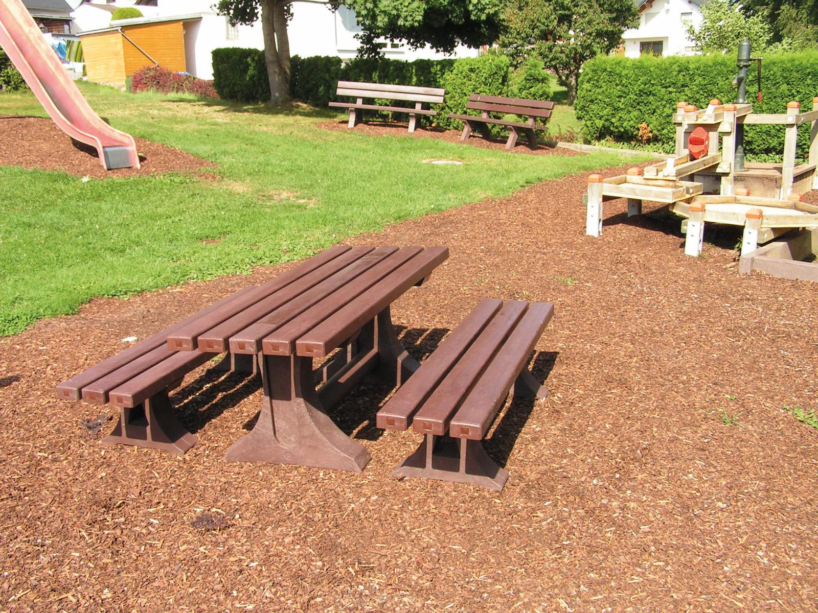 Tivoli children's table