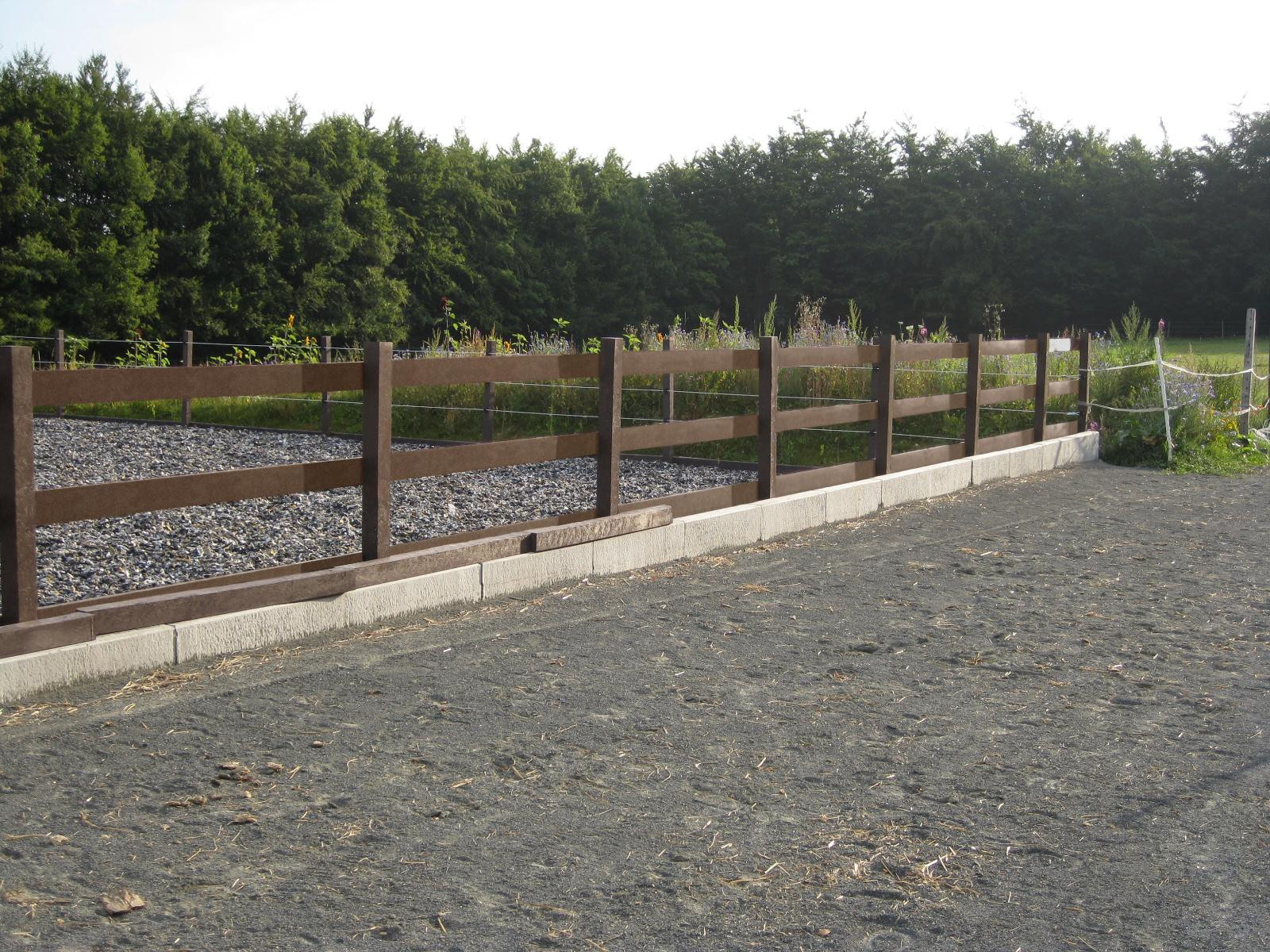 Board profile with internal steel reinforcement