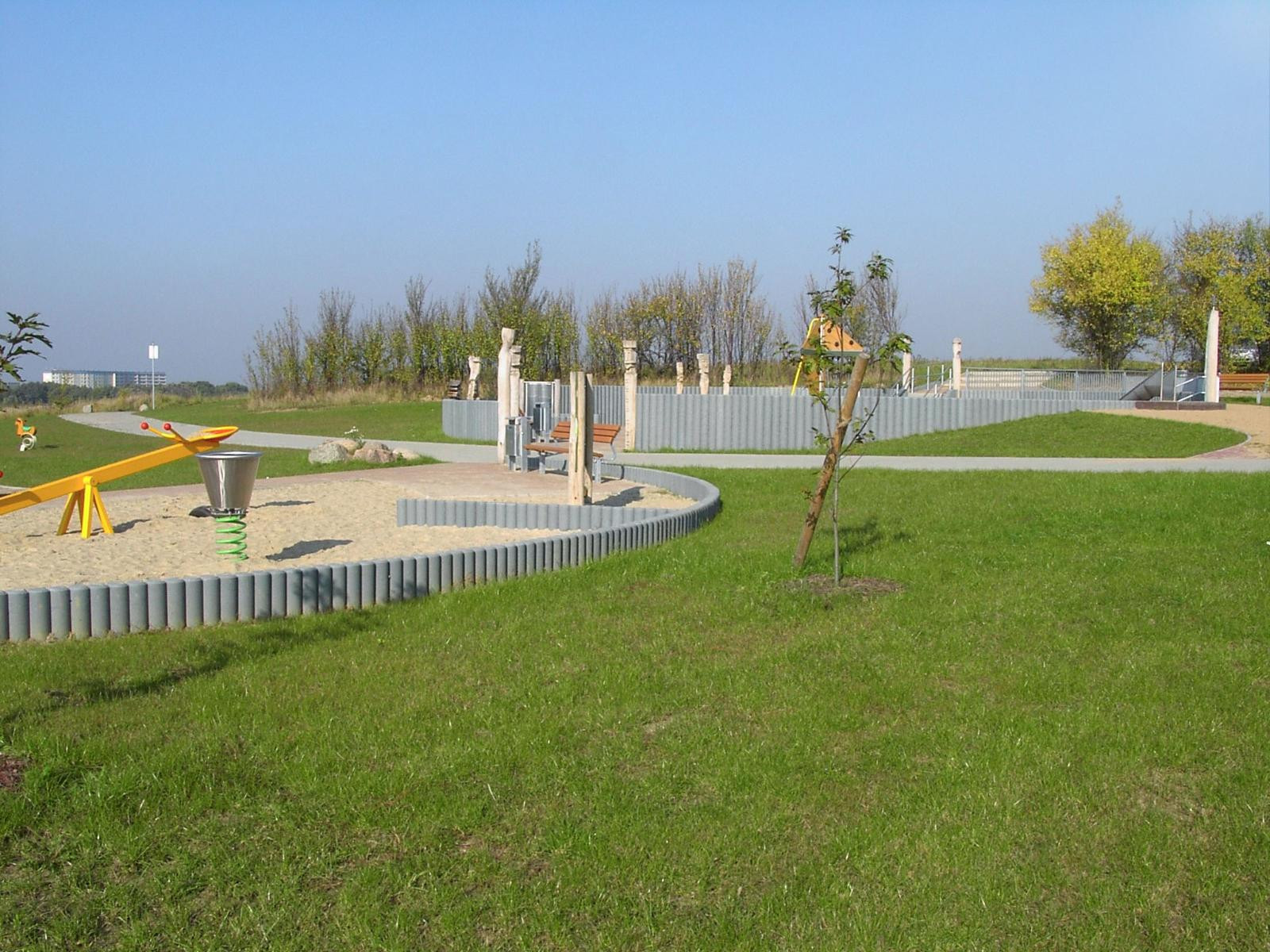 Ogee palisade