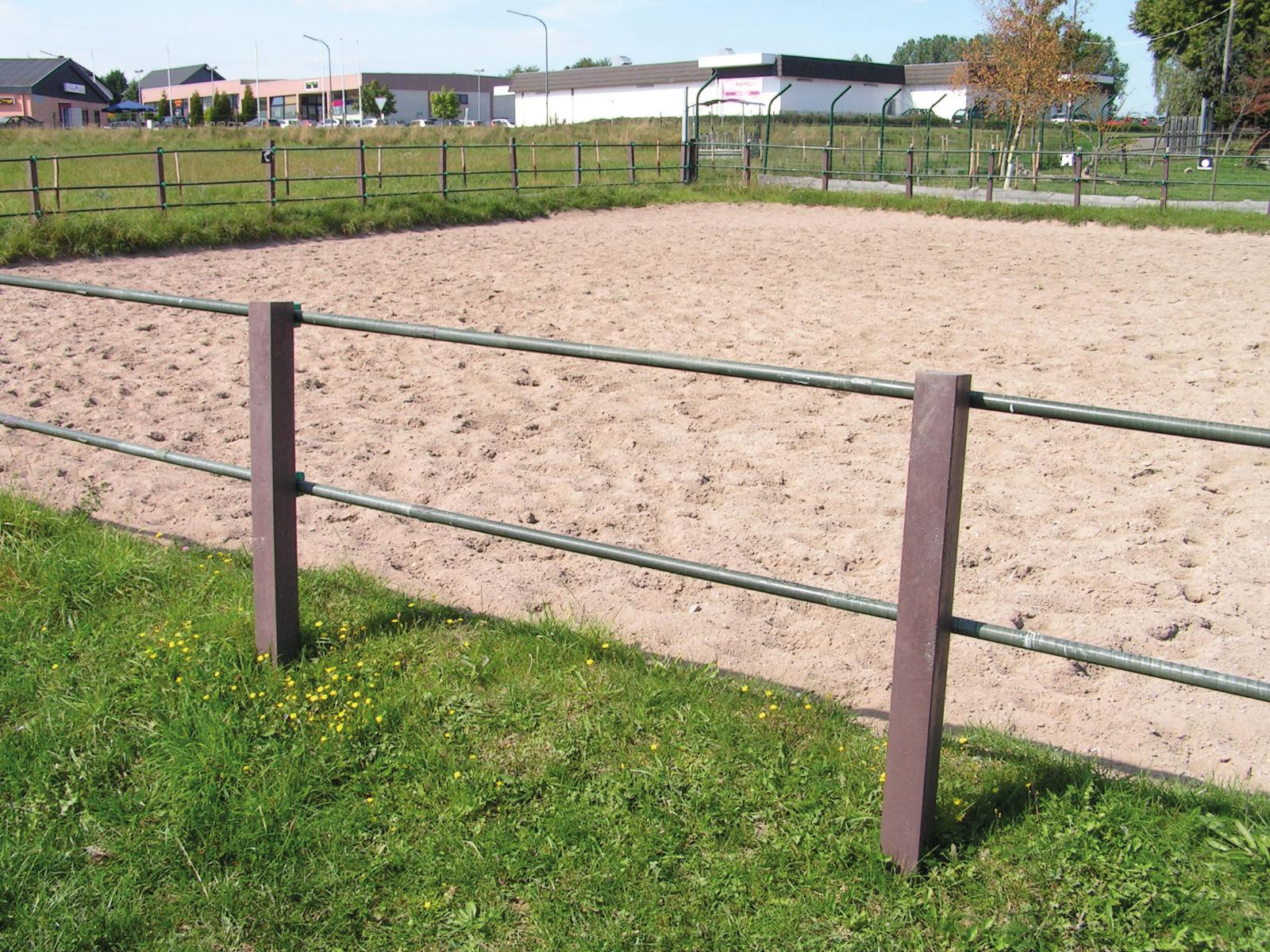 Square post integrated reinforcement