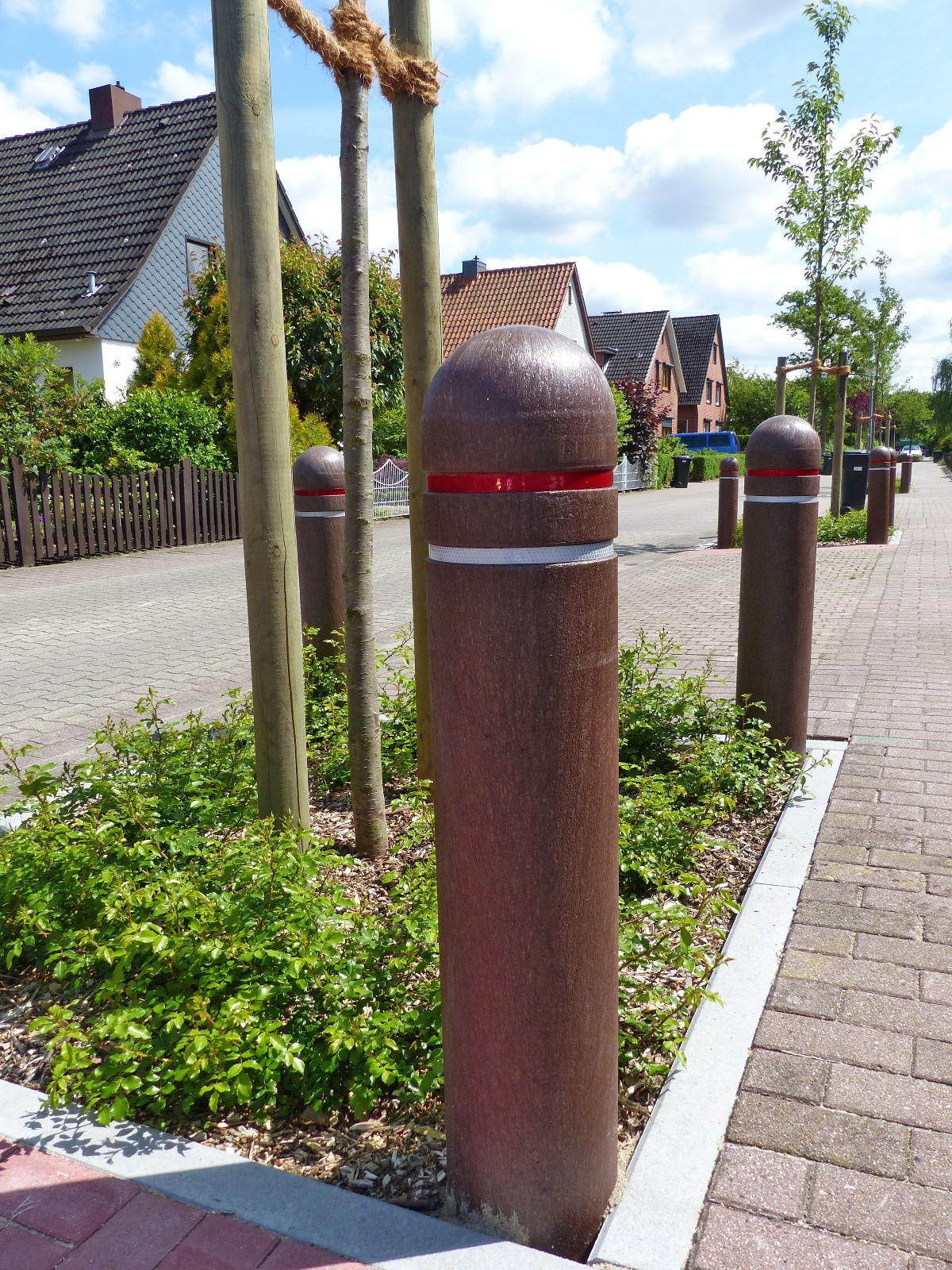 Bollard, dome shaped Ø 150mm Hollow profile