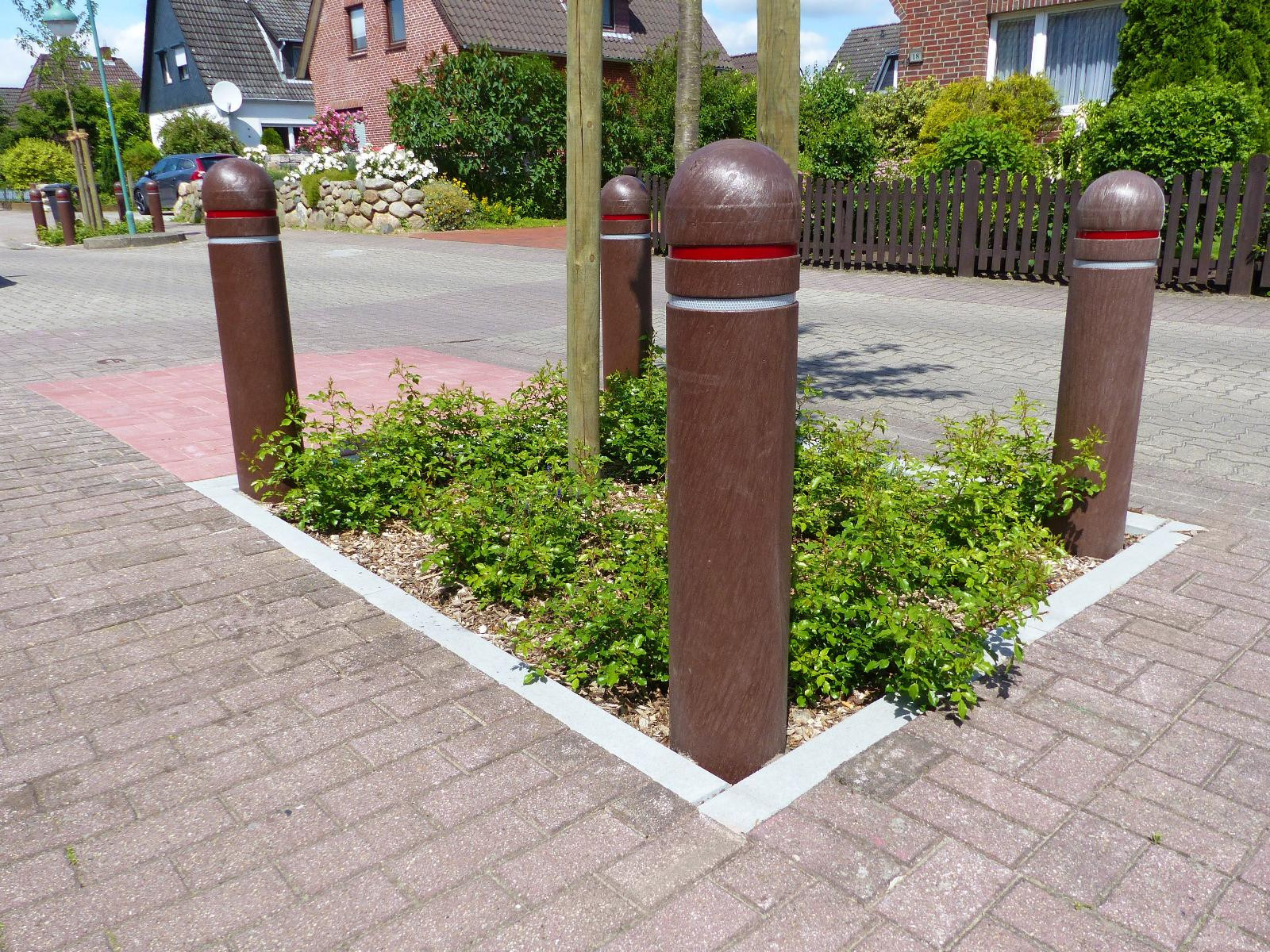 Bollard, dome shaped Ø 150mm Hollow profile