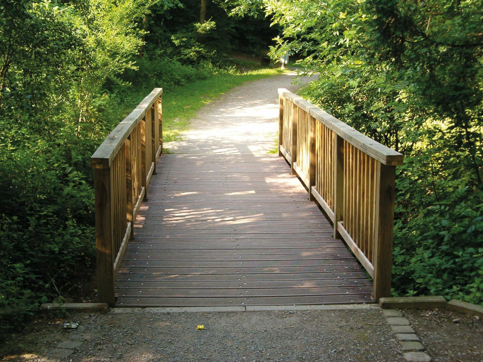 Footpath plank (with tongue & groove)