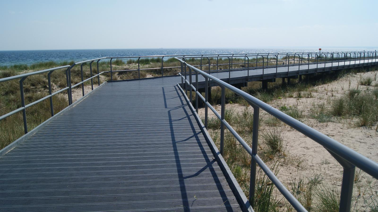 Footpath plank (with tongue & groove)