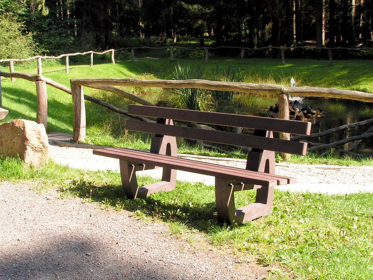 Sutton bench