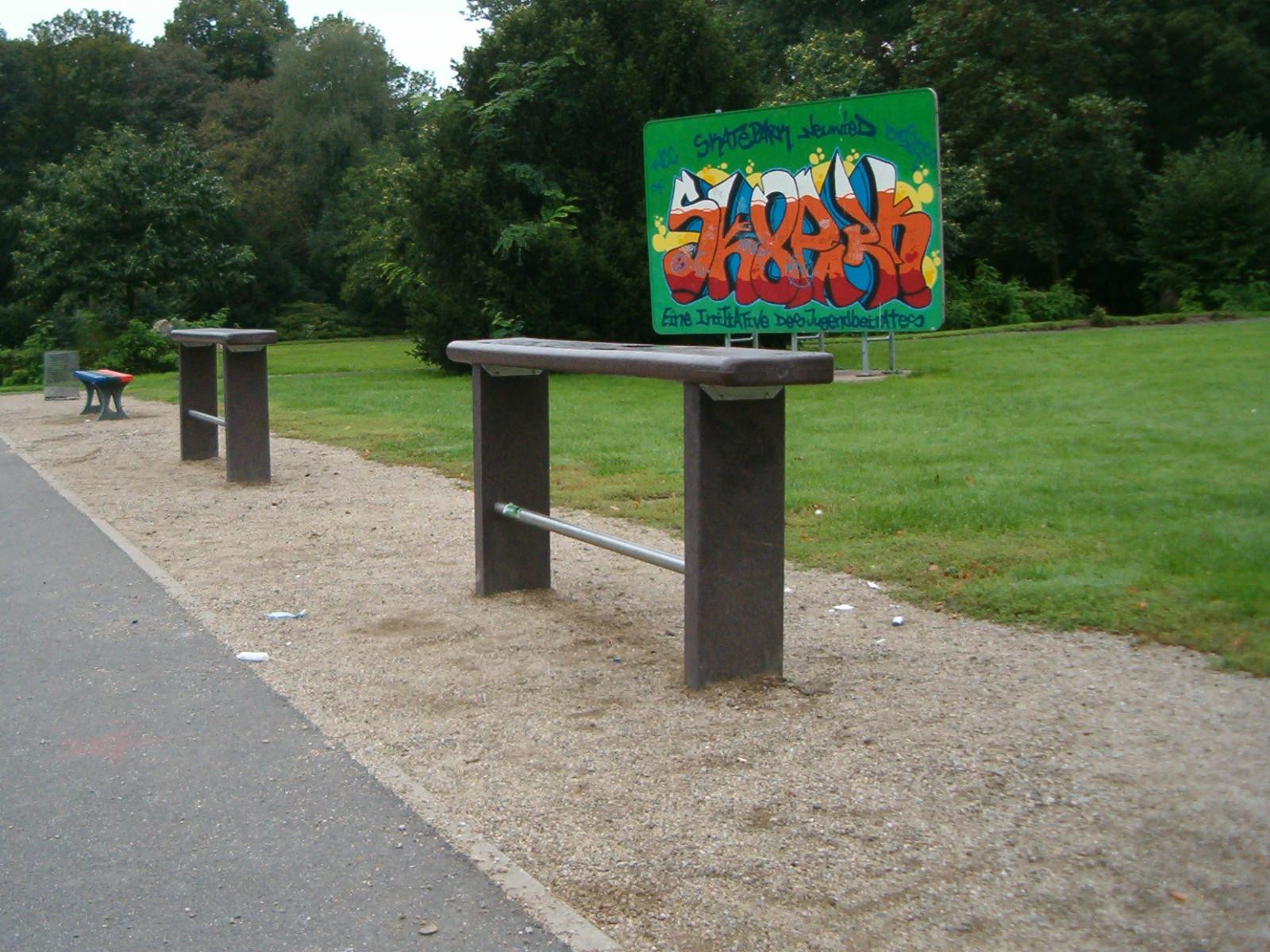 Collodi skater bench